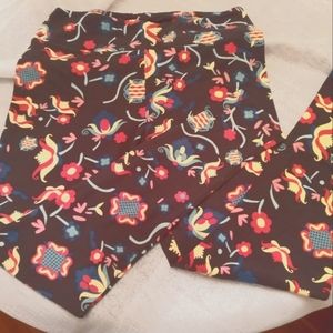 LuLaRoe leggings, navy floral, size Tall and Curvy